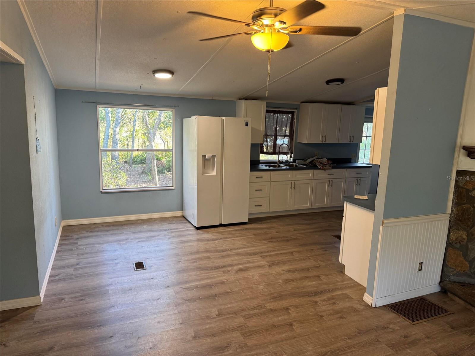 COLONY VILLAGE - Residential