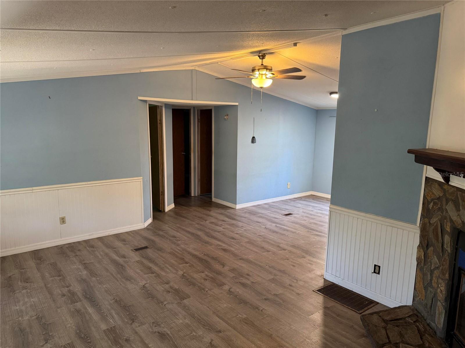 COLONY VILLAGE - Residential