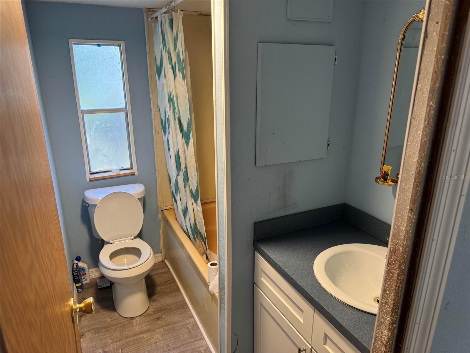 COLONY VILLAGE - Residential