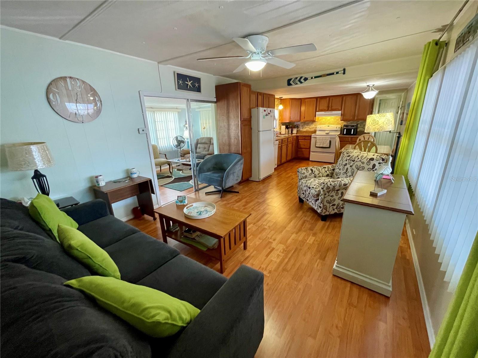 SUNSET PALMS UNREC - Residential