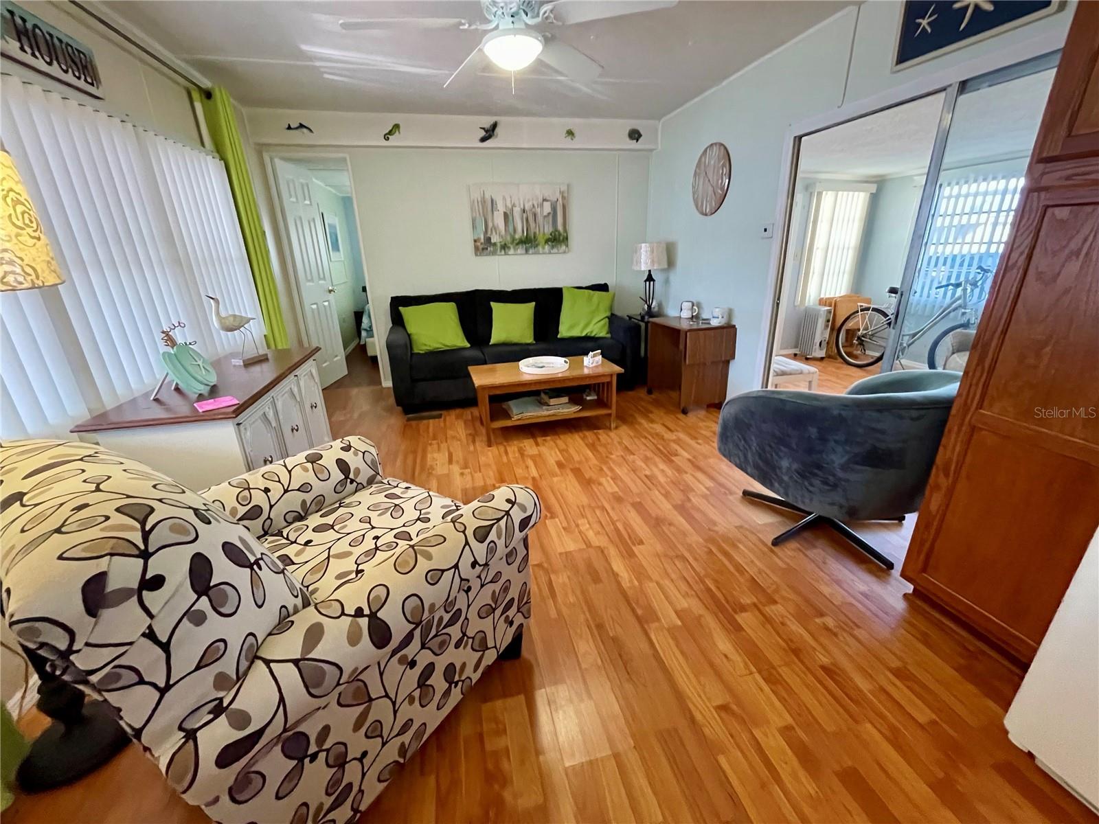 SUNSET PALMS UNREC - Residential