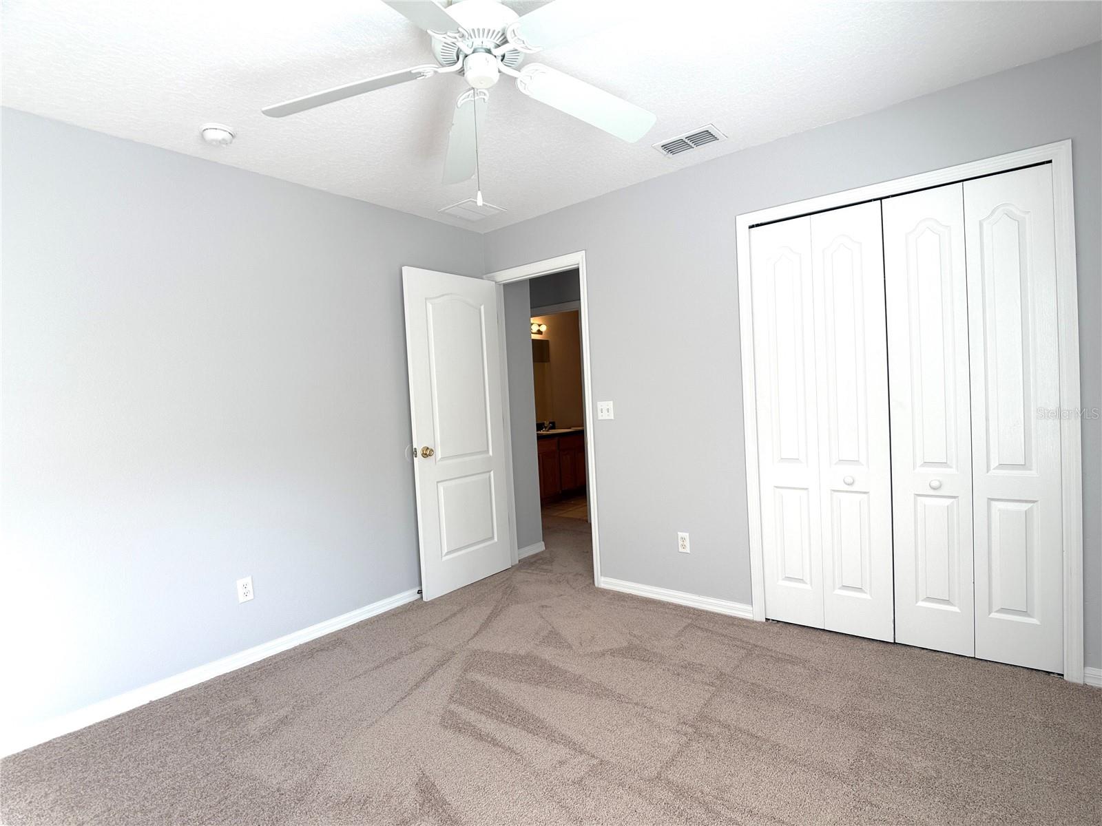 SANDY RIDGE PH 01 - Residential Lease