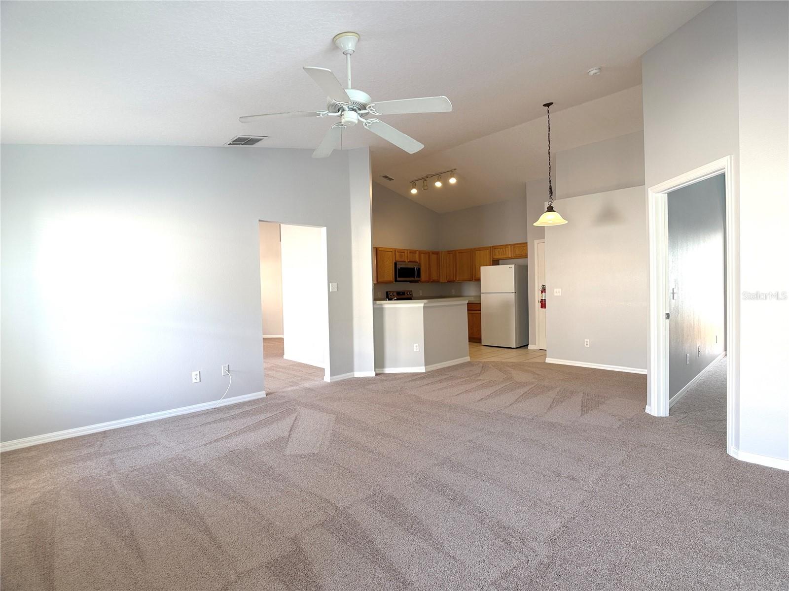 SANDY RIDGE PH 01 - Residential Lease