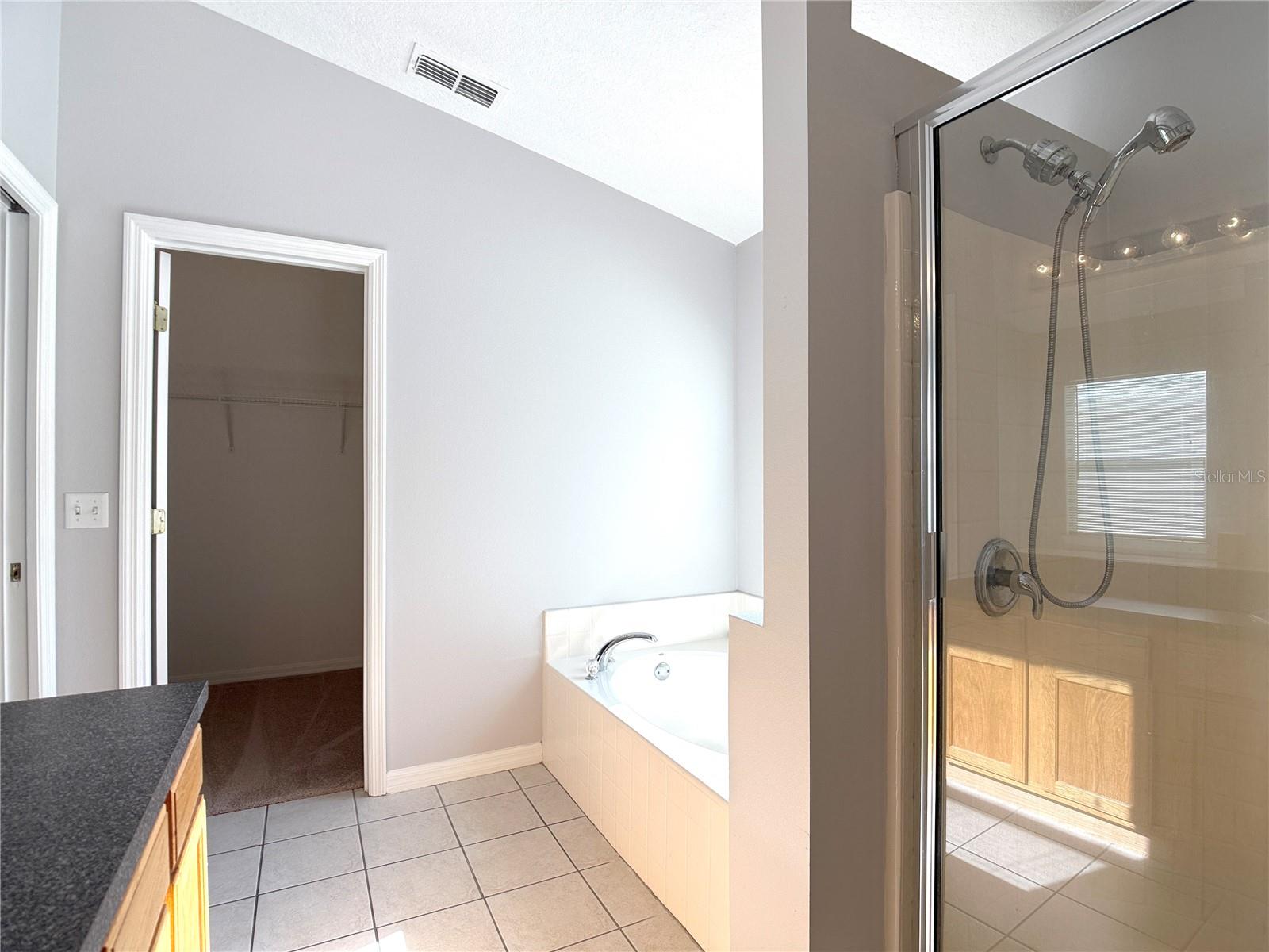 SANDY RIDGE PH 01 - Residential Lease