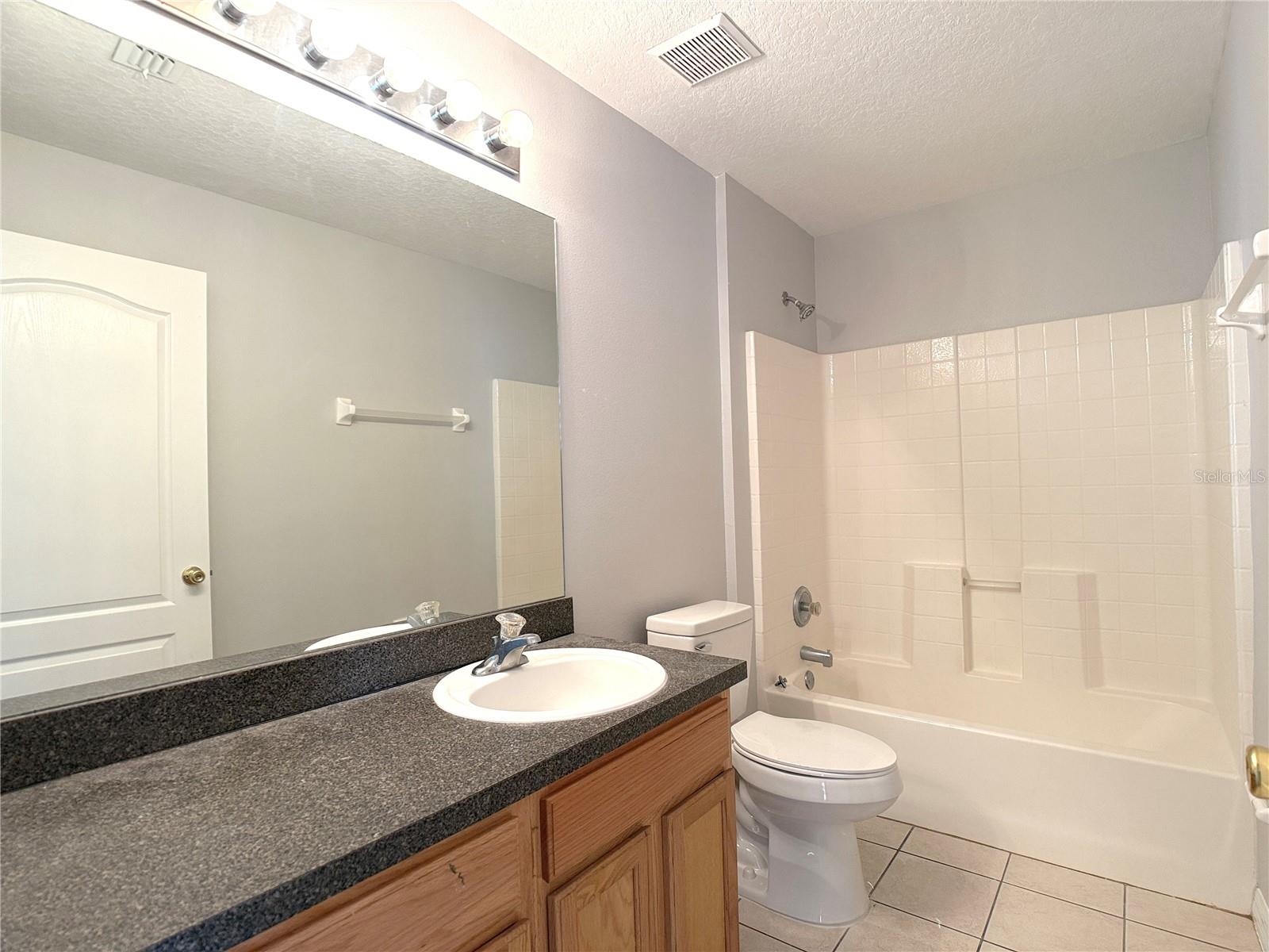 SANDY RIDGE PH 01 - Residential Lease