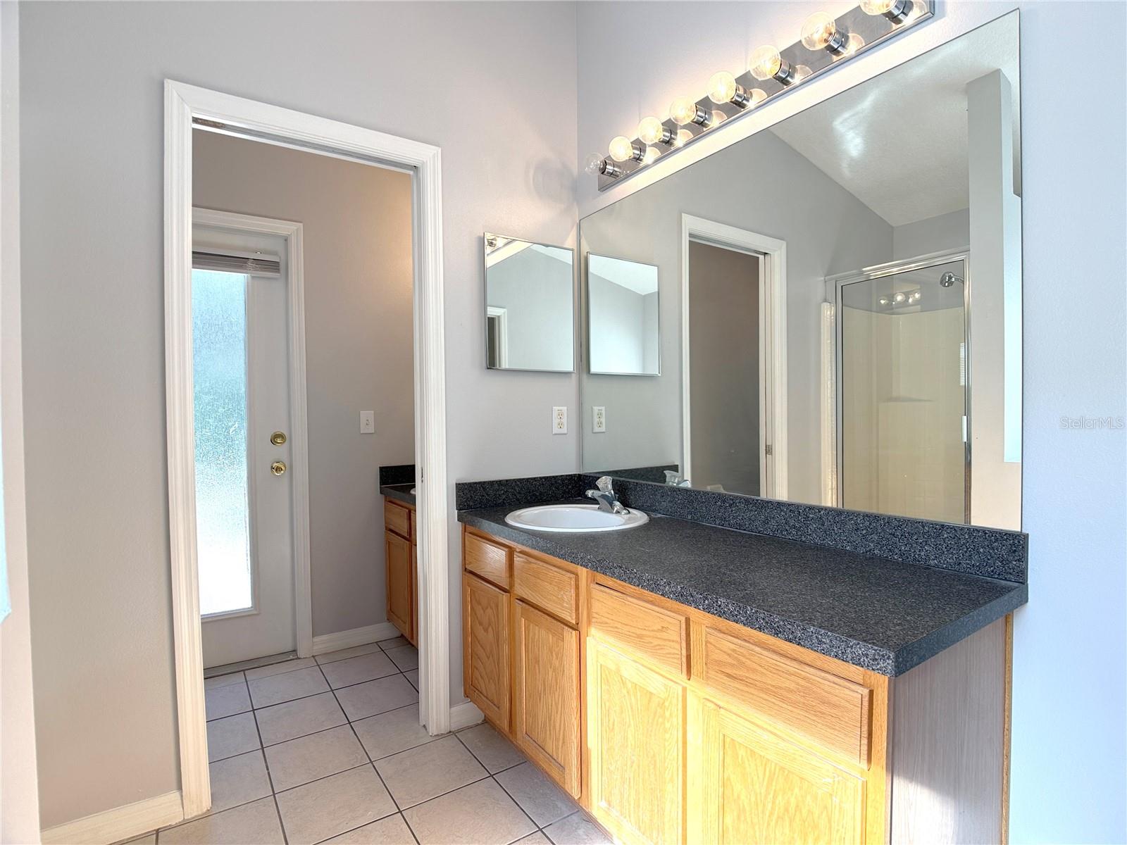 SANDY RIDGE PH 01 - Residential Lease