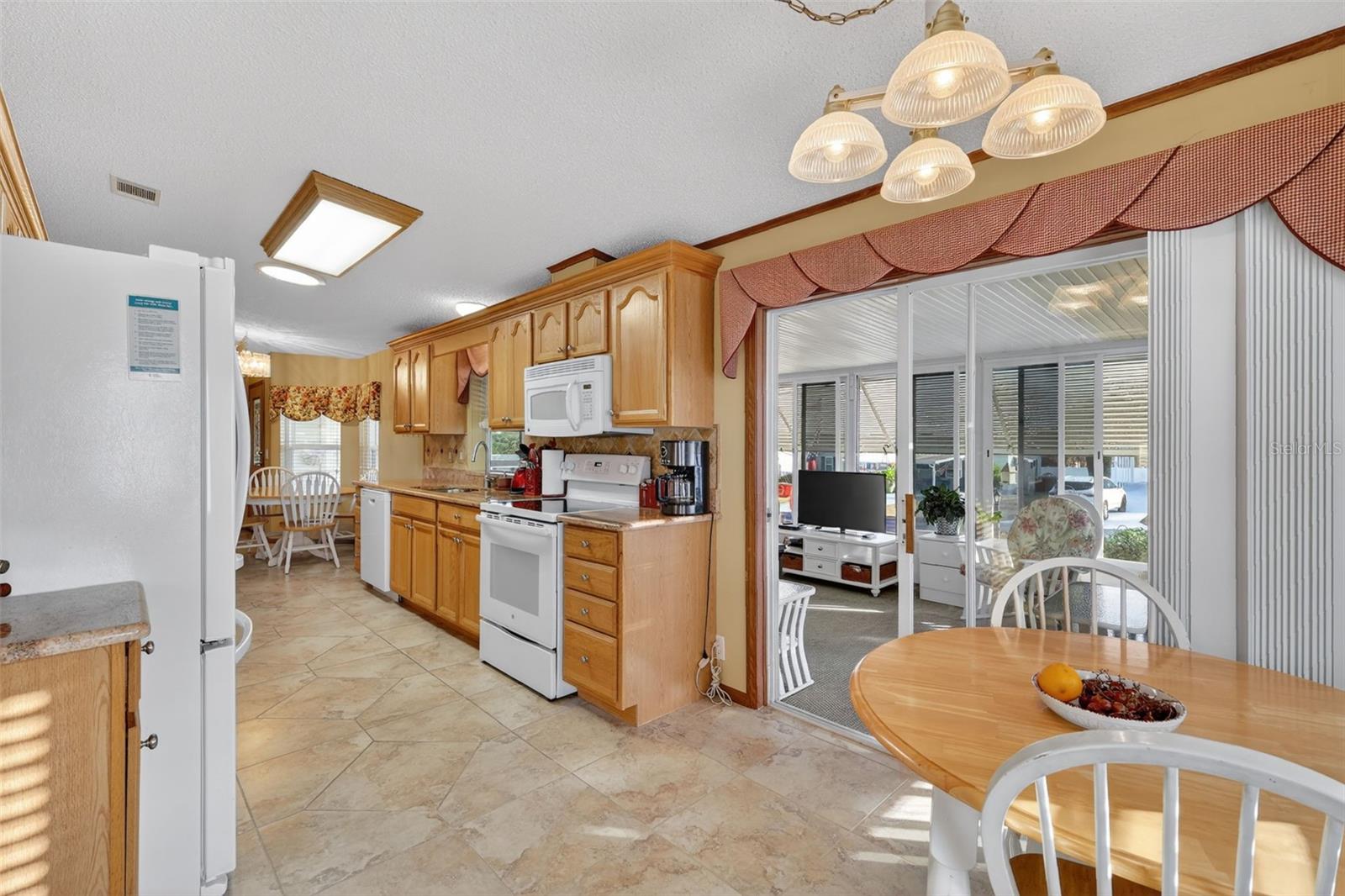 HILLTOP ESTATE - Residential