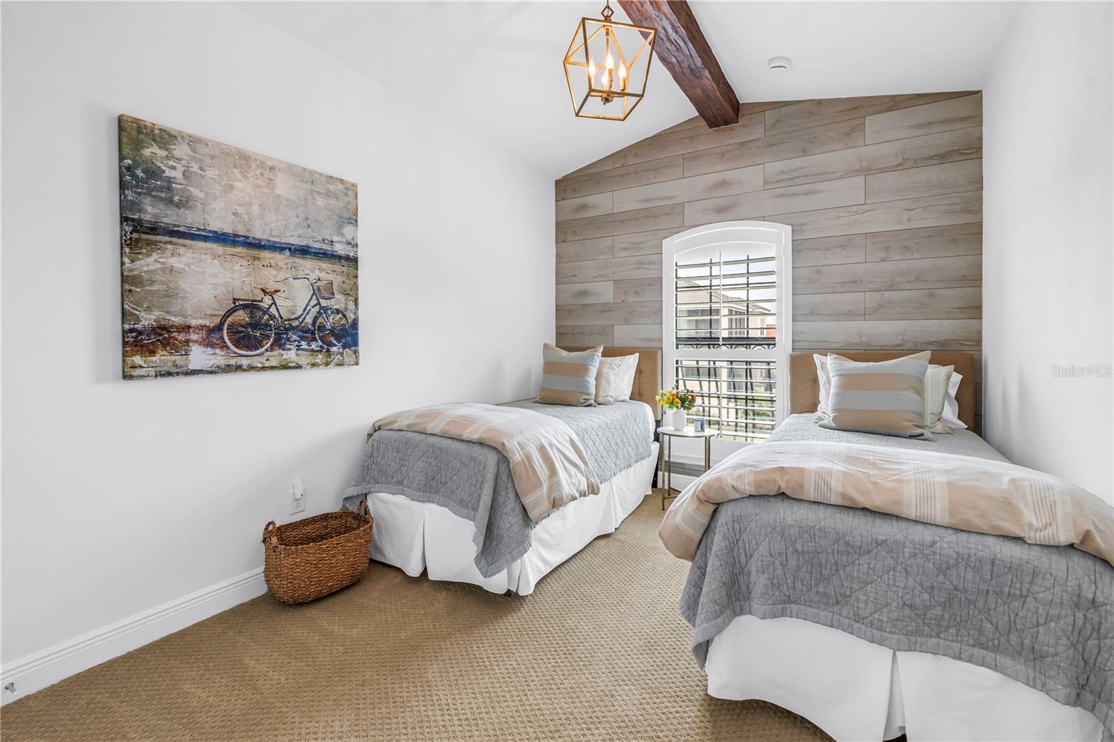 LEGENDS BAY - Residential