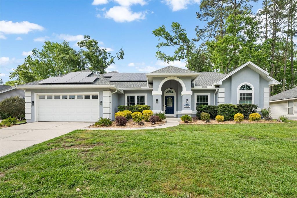 Photo of 10408 NW 13th Avenue, Gainesville, FL 32606 (MLS # GC529296)