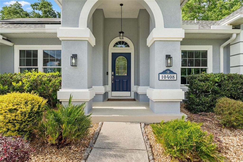 Photo of 10408 NW 13th Avenue, Gainesville, FL 32606 (MLS # GC529296)