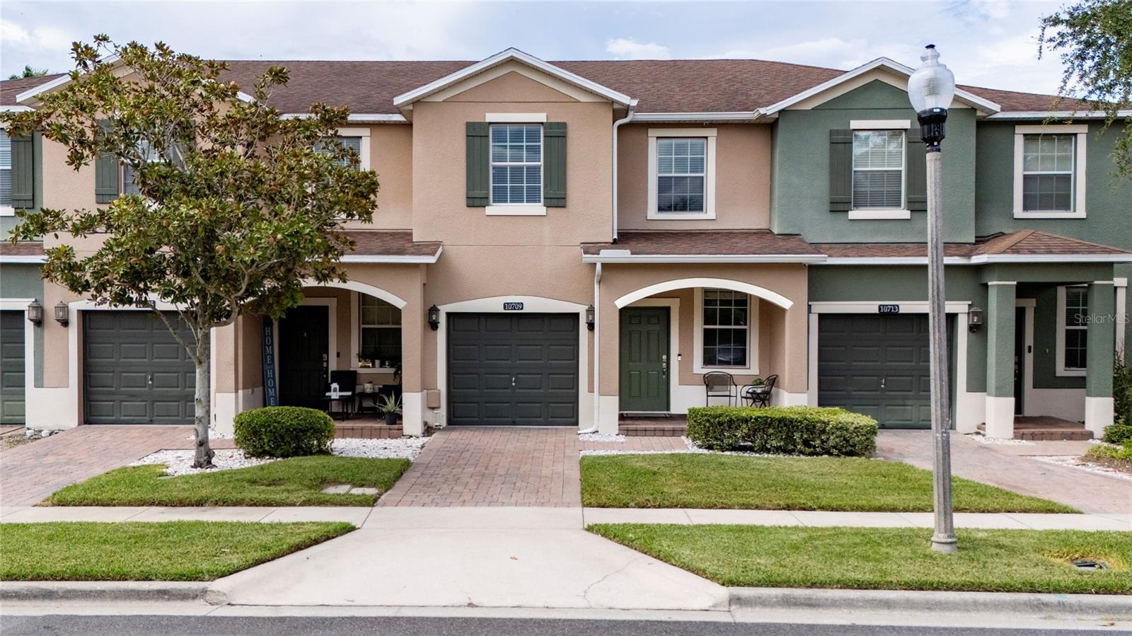 10709 SAVANNAH LANDING CIRCLE