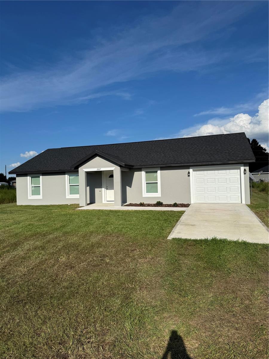 Beautifully built 2025 home in Rainbow Park ready for it's new owner. Current owners occupied the property for ONLY two weeks. This newly built home features 3 bedrooms, 2 full bathrooms, and a 1-car garage along with a 10,019 sqft lot that is zoned R1. There is no HOA and no master association. Also, there are no lease restrictions. Perfect for a short-term rental near the World Equestrian Center! Water source is well and sewer source is septic. This property's flood zone code is X. Don't miss this opportunity to own a brand new home! This property is eligible for USDA, VA, FHA and conventional loans.