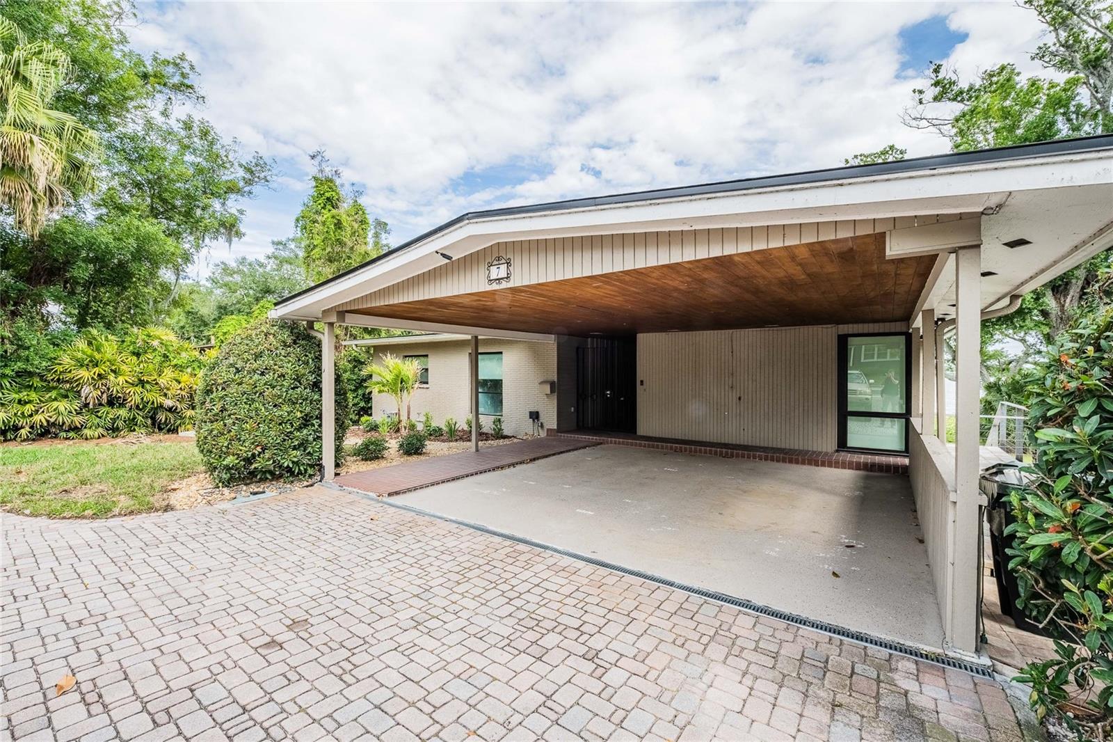 DIXIELAND REV - Residential