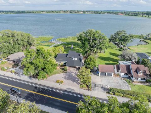 Photo of 7 Lake Hollingsworth Drive, Lakeland, FL 33803 (MLS # L4961462)