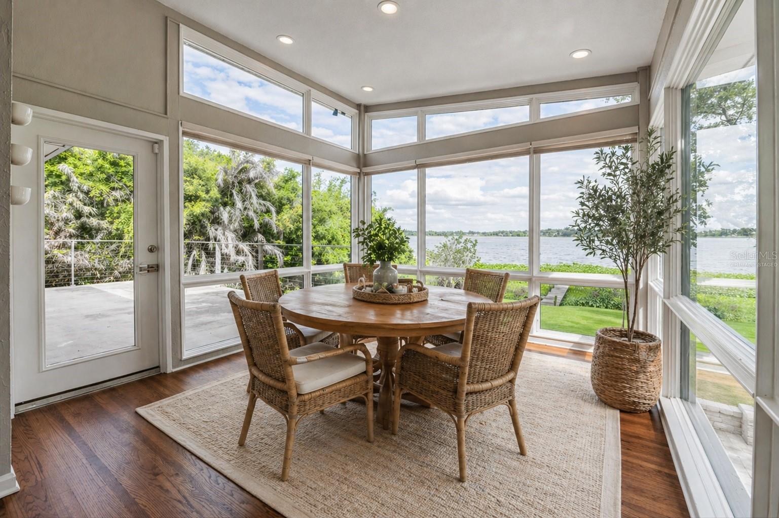 DIXIELAND REV - Residential