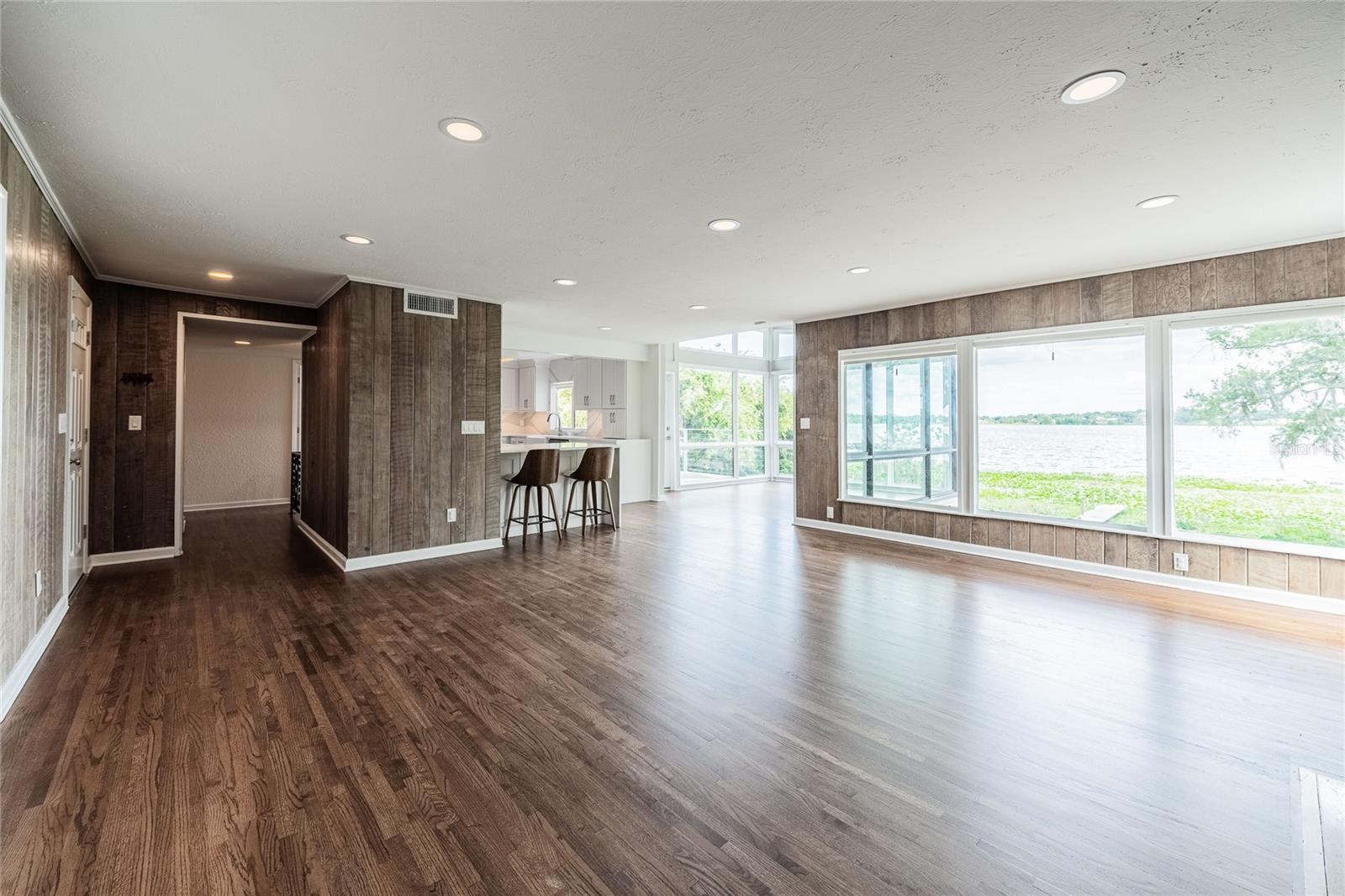 DIXIELAND REV - Residential