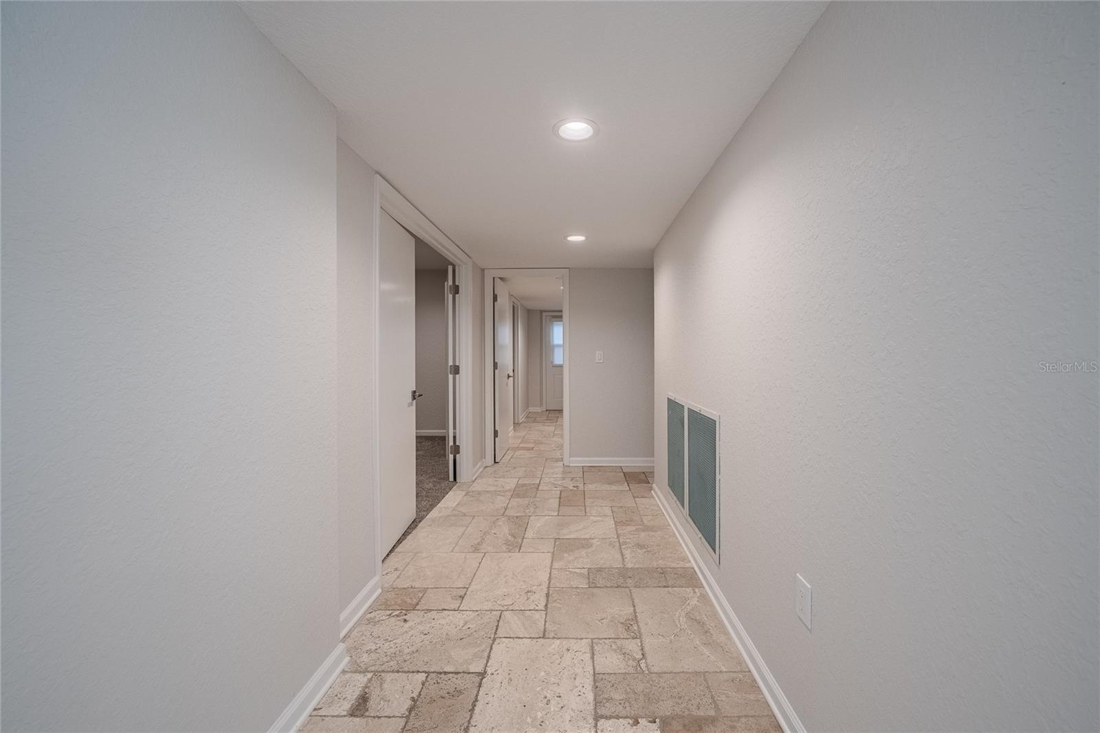 DIXIELAND REV - Residential