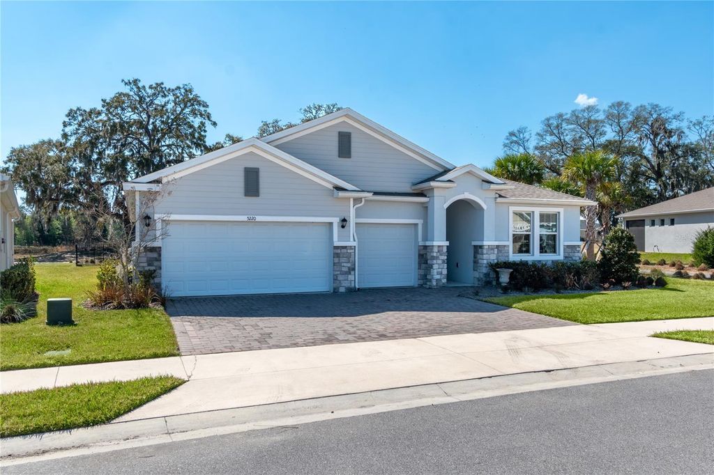 Photo of 5220 NW 46th Lane Road, Ocala, FL 34482 (MLS # OM719414)