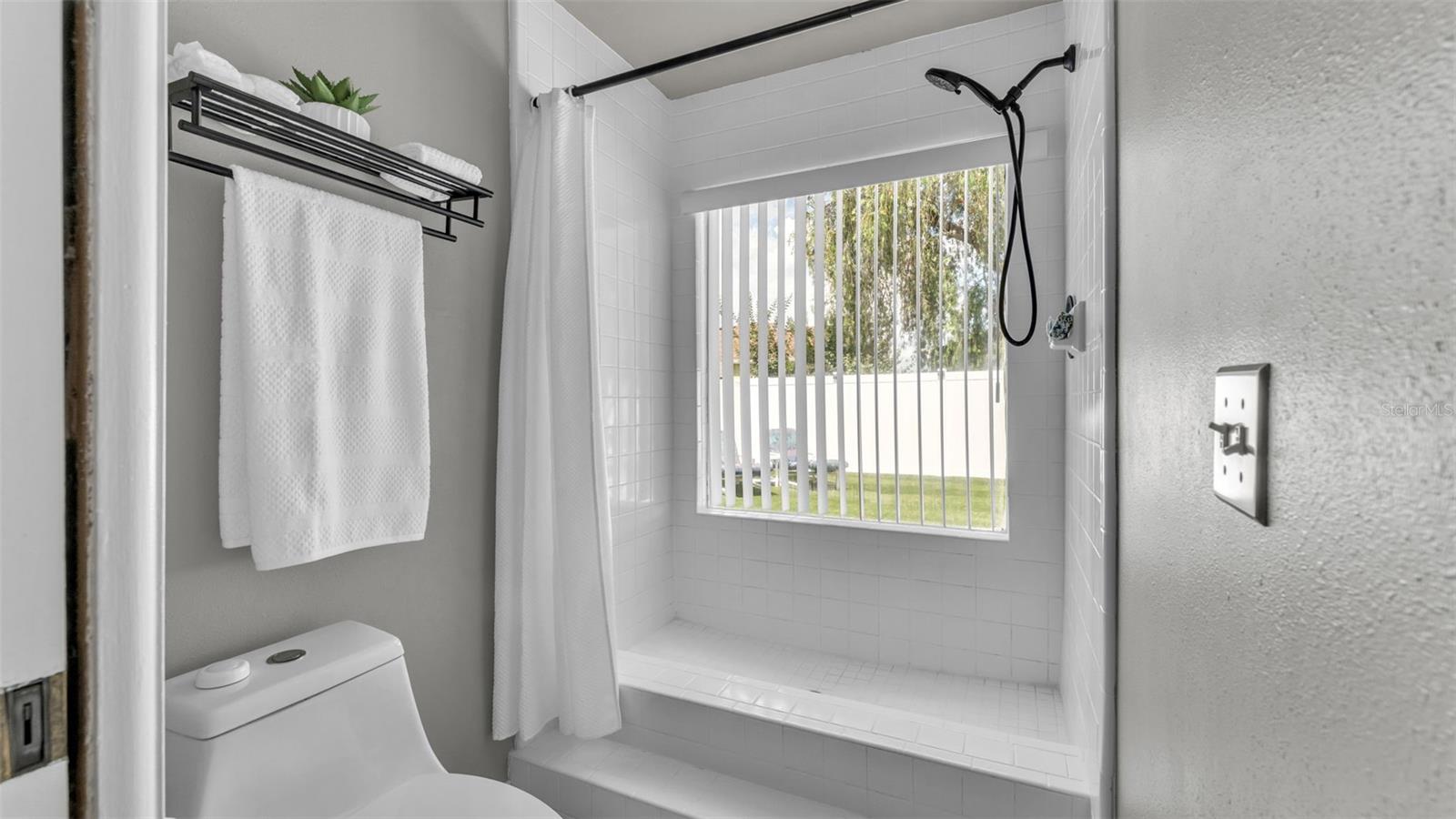 SHADOW BAY UNIT 4 - Residential