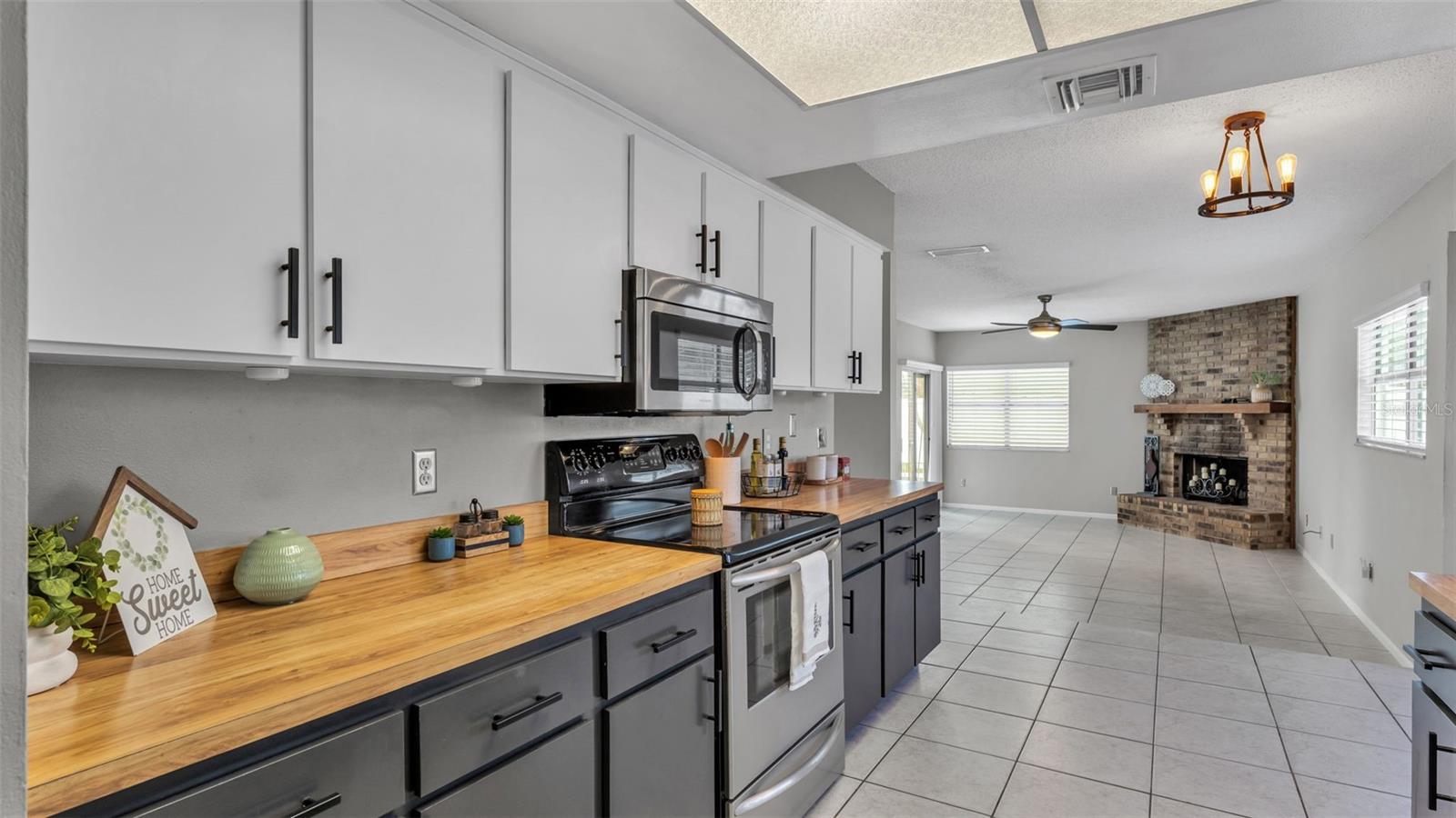 SHADOW BAY UNIT 4 - Residential