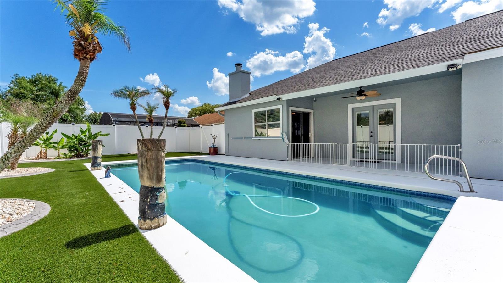 SHADOW BAY UNIT 4 - Residential