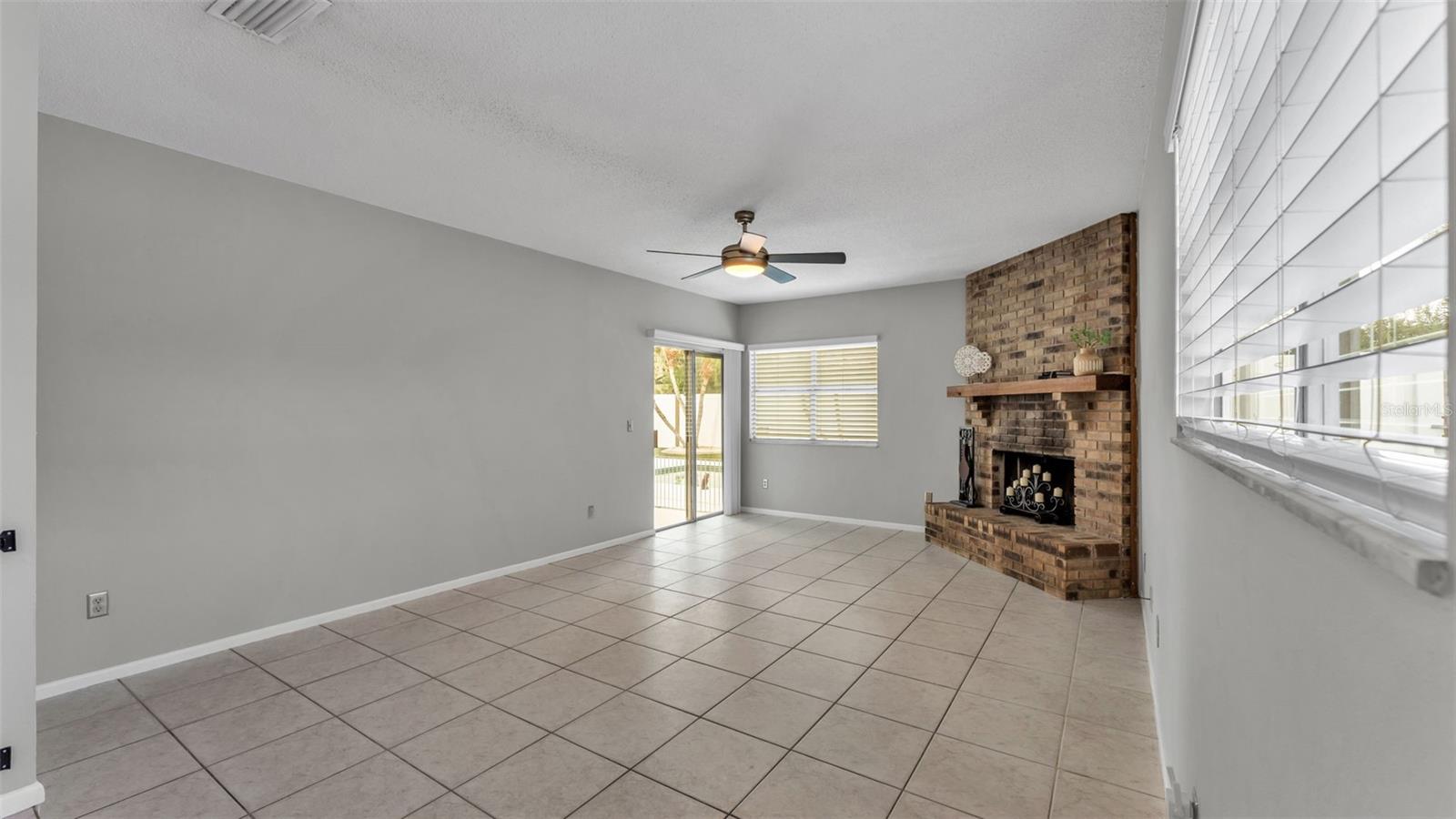 SHADOW BAY UNIT 4 - Residential