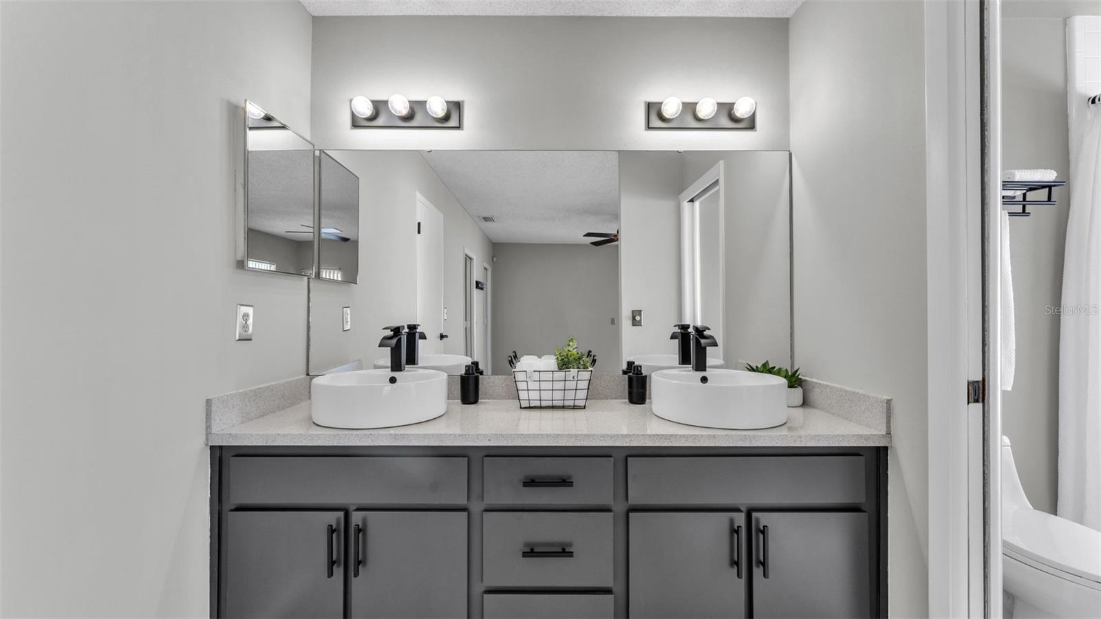 SHADOW BAY UNIT 4 - Residential