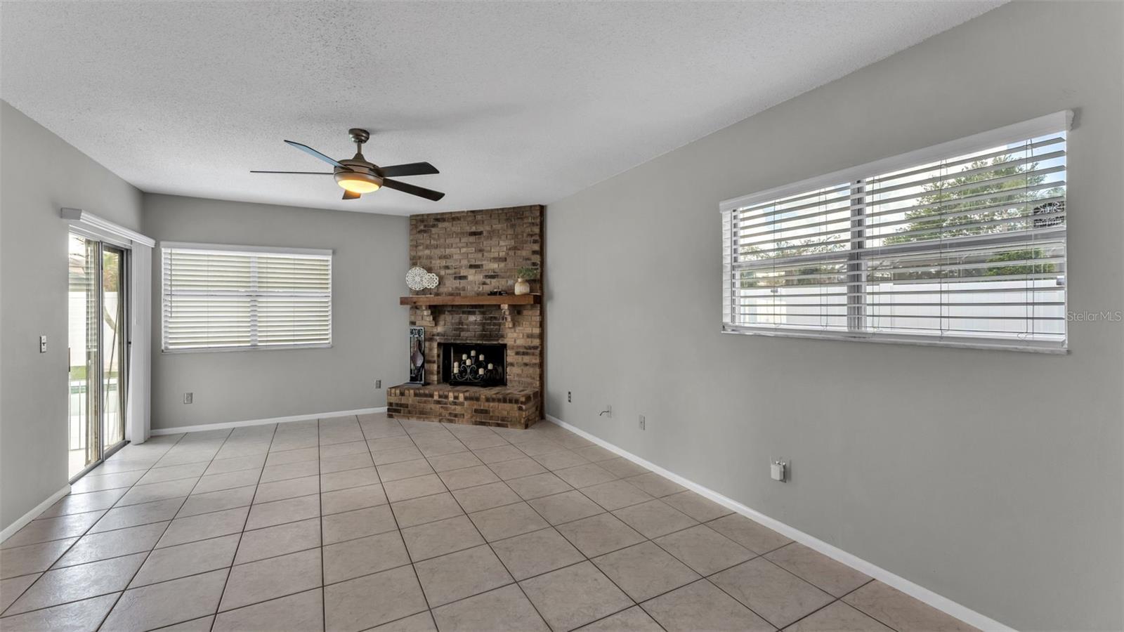 SHADOW BAY UNIT 4 - Residential