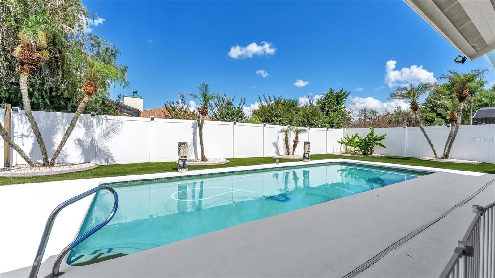 SHADOW BAY UNIT 4 - Residential