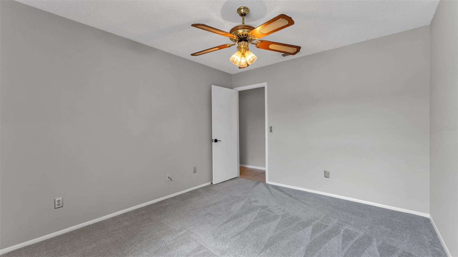 SHADOW BAY UNIT 4 - Residential