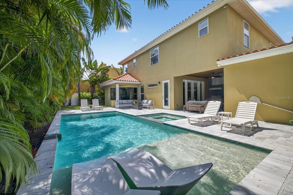 Photo of 3904 W Santiago Street, Tampa, FL 33629 (MLS # TB8412720)