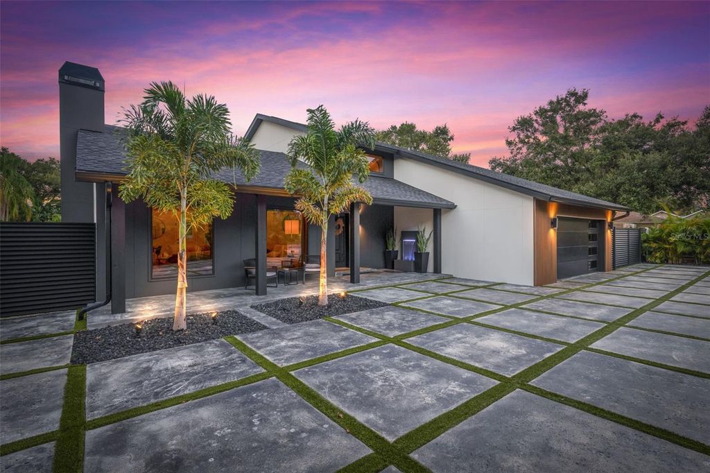 Photo of 1008 Michigan Boulevard, Dunedin, FL 34698 (MLS # TB8459085)