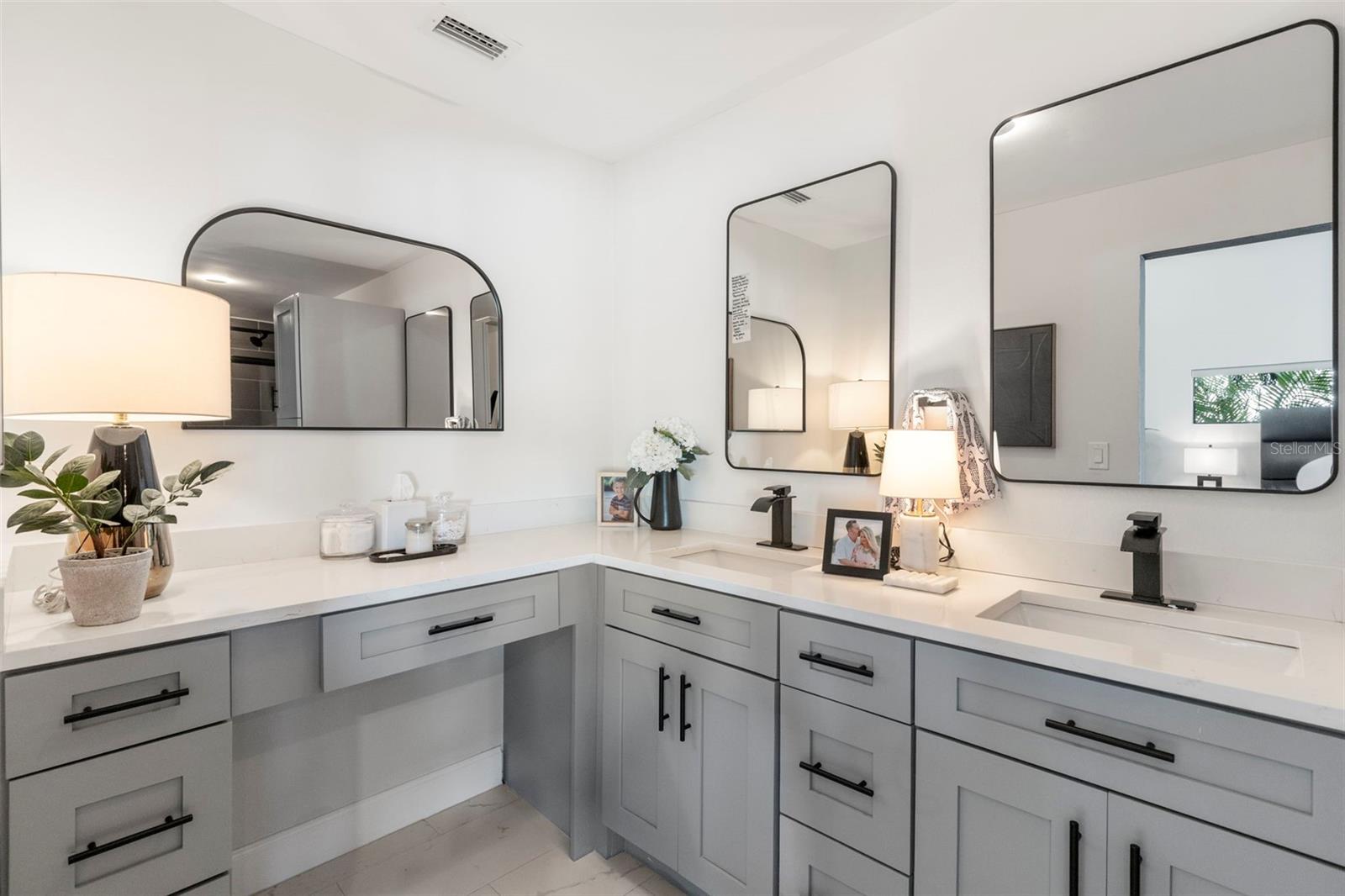 DUNEDIN ISLES COUNTRY CLUB - Residential