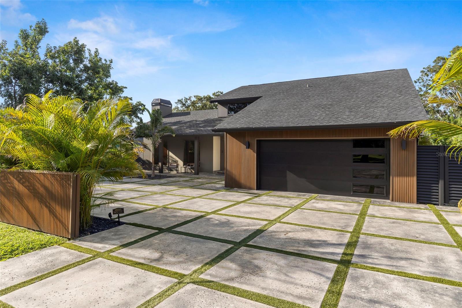 DUNEDIN ISLES COUNTRY CLUB - Residential