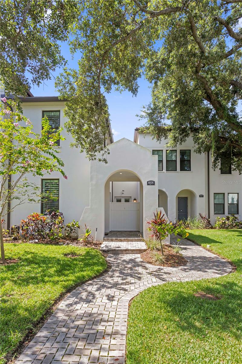 4606 W FIG STREET 4