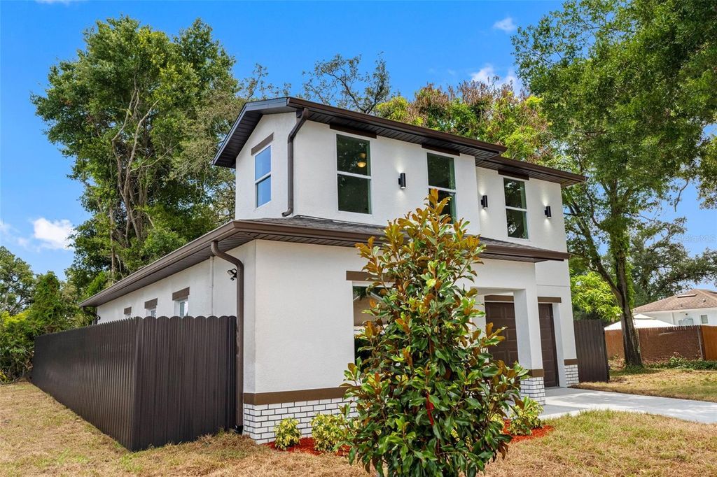Photo of 2405 E 23rd Avenue, Tampa, FL 33605 (MLS # TB8489246)