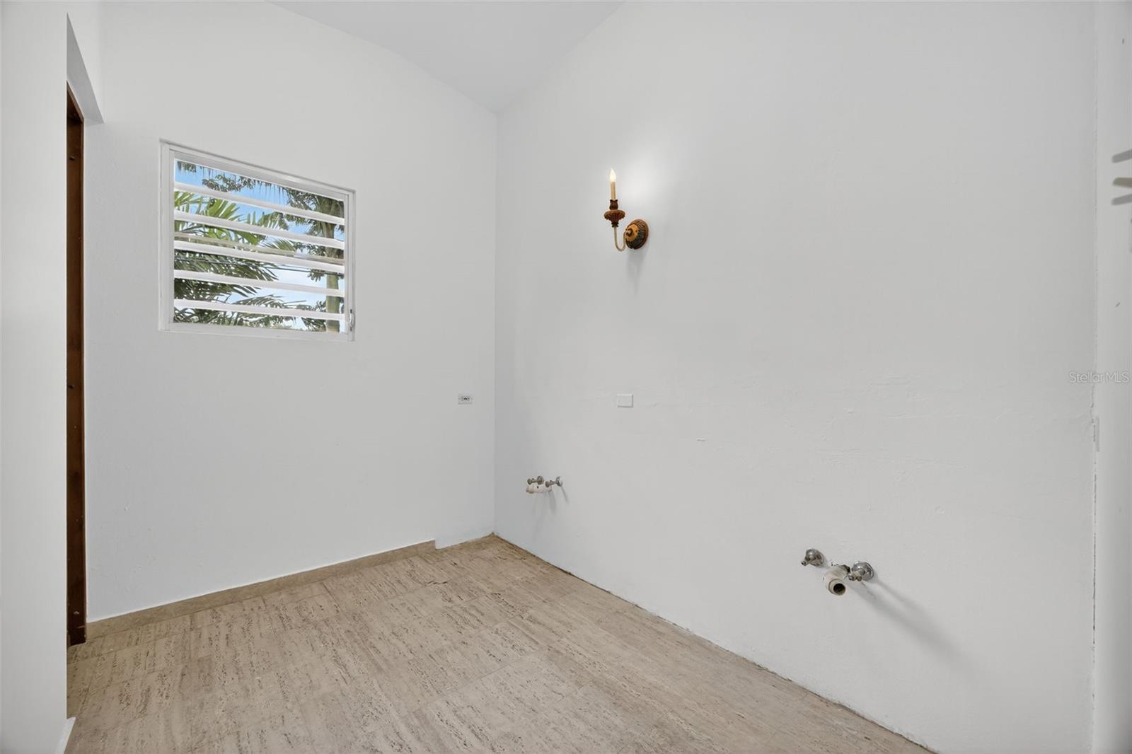 GARDEN HILLS - Residential