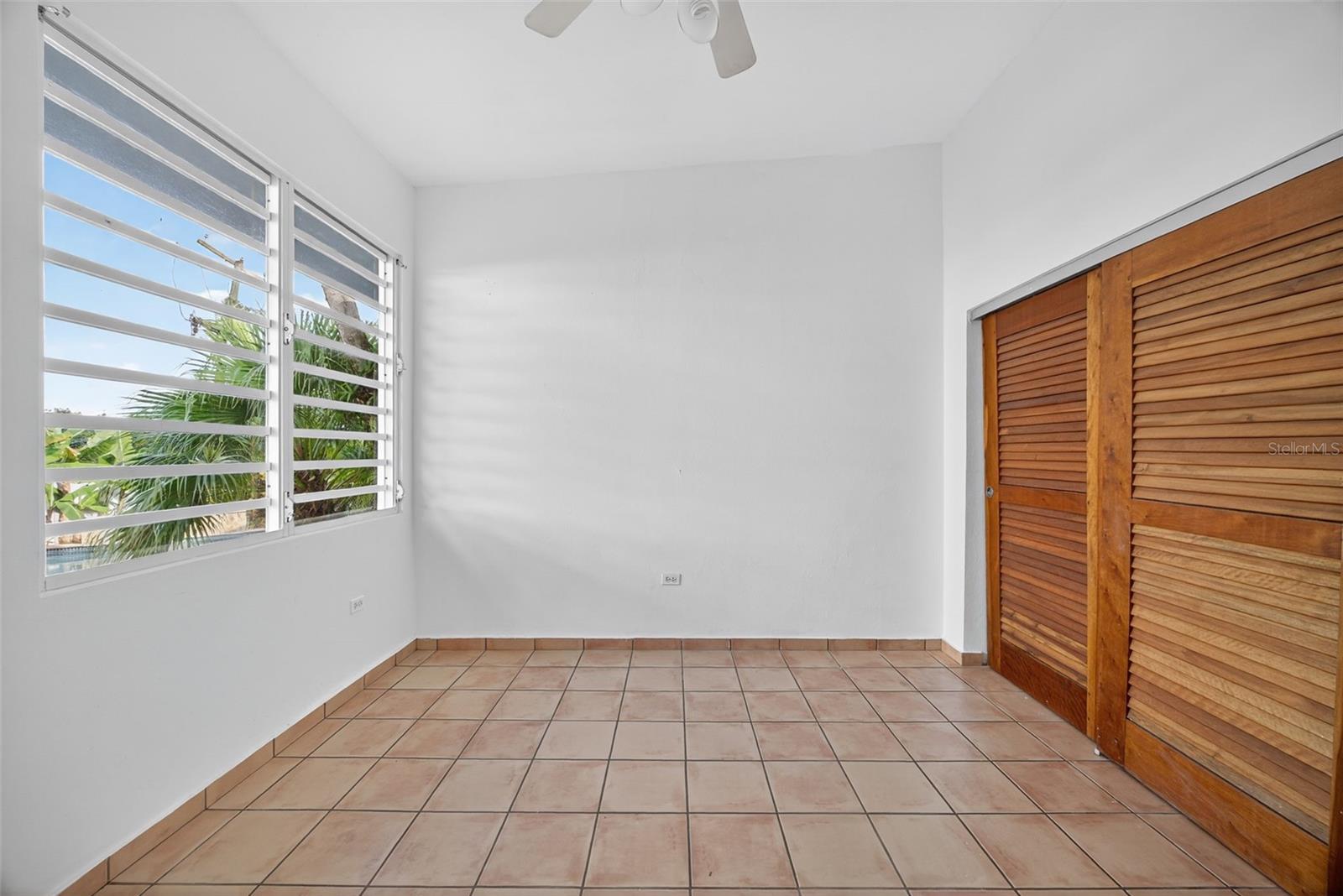 GARDEN HILLS - Residential