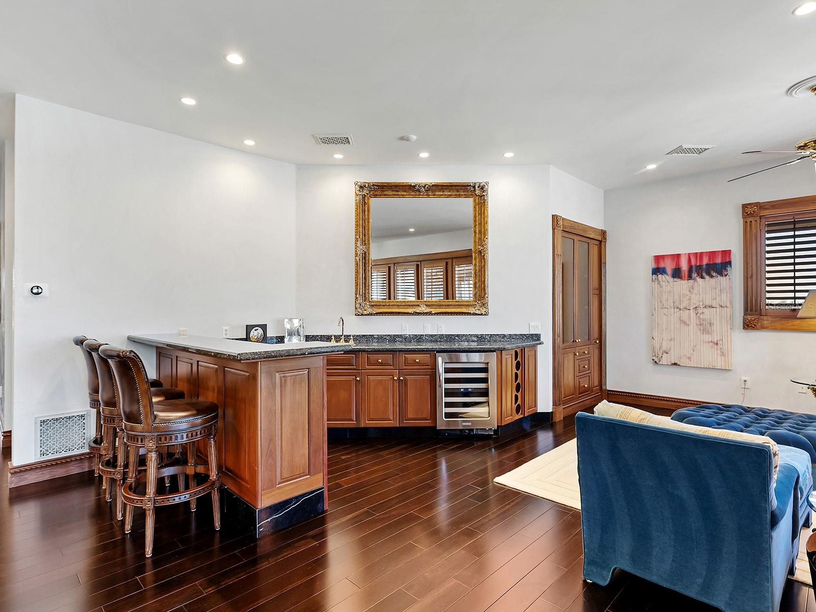 OYSTER BAY ESTATES - Residential