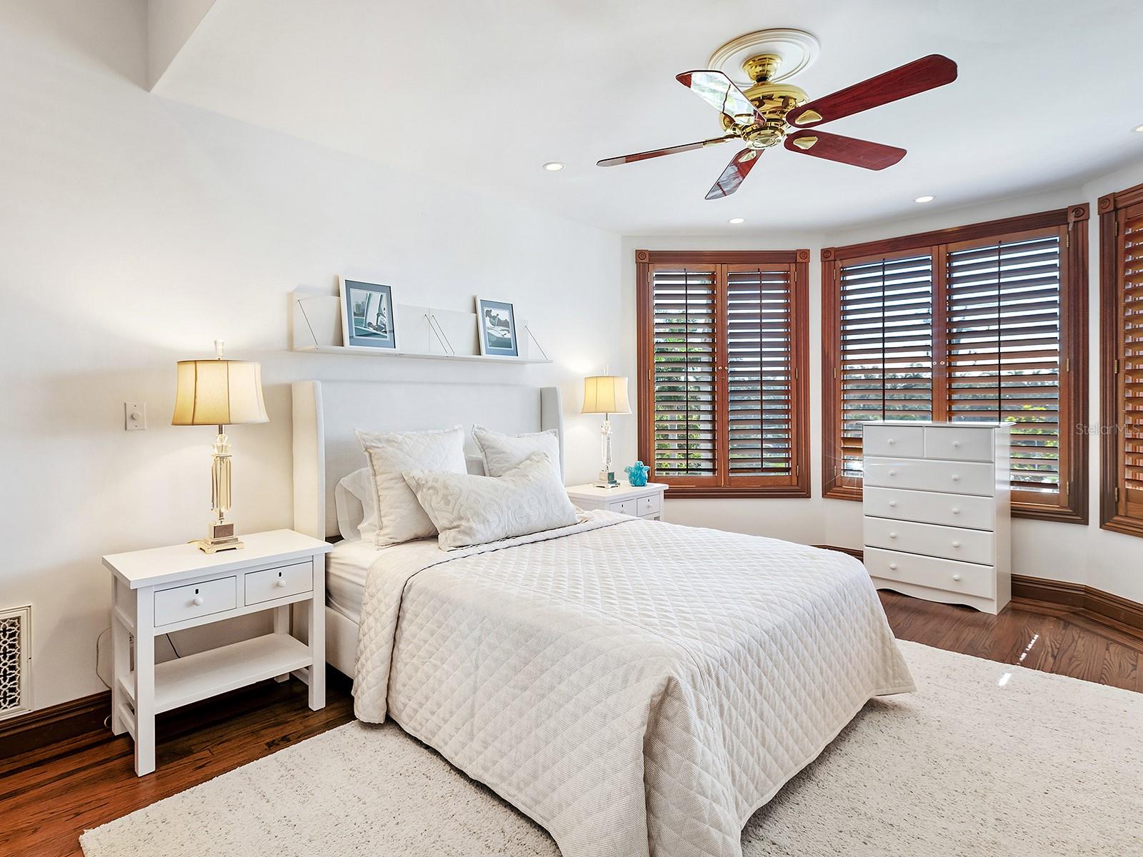 OYSTER BAY ESTATES - Residential