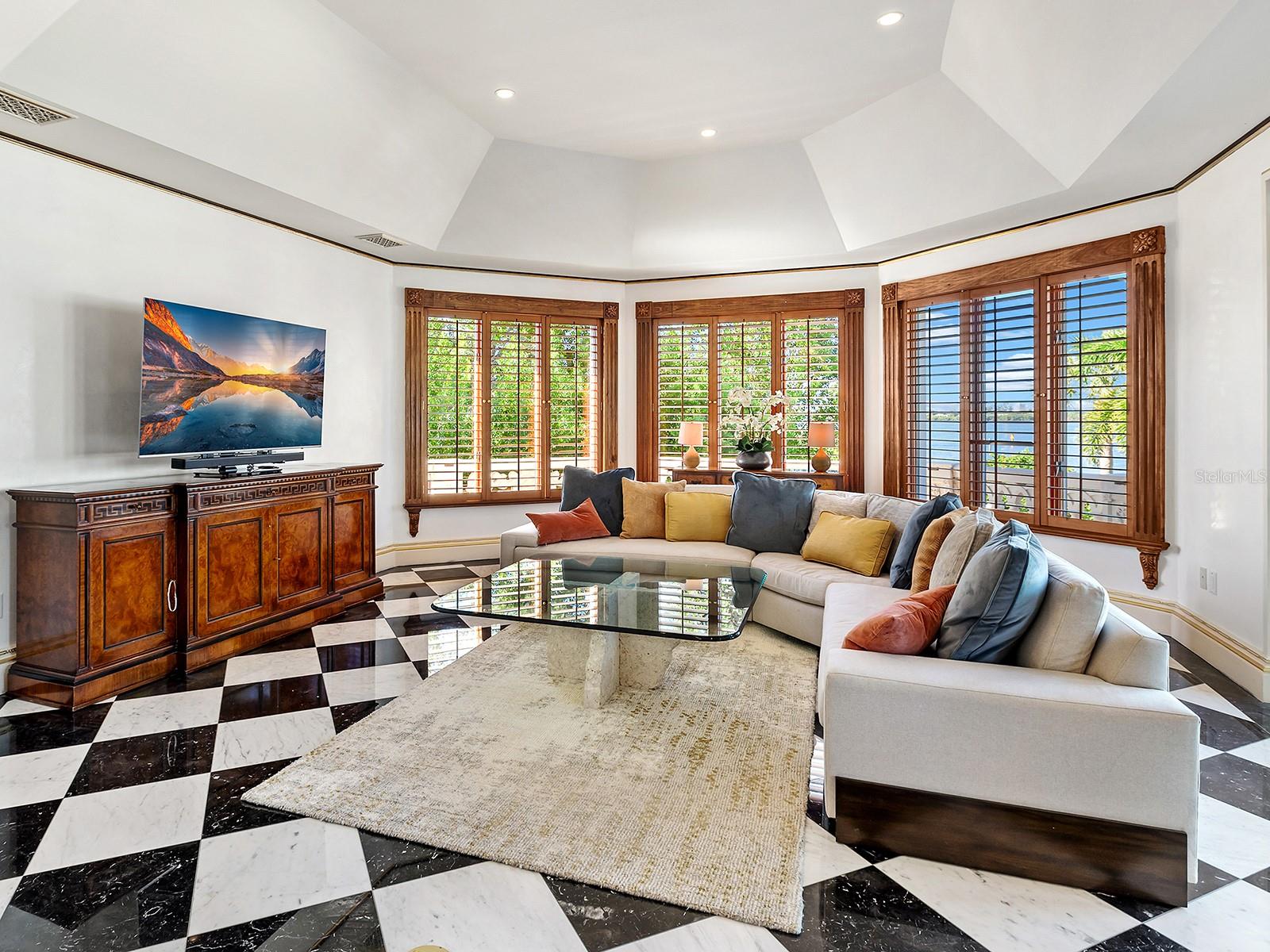 OYSTER BAY ESTATES - Residential