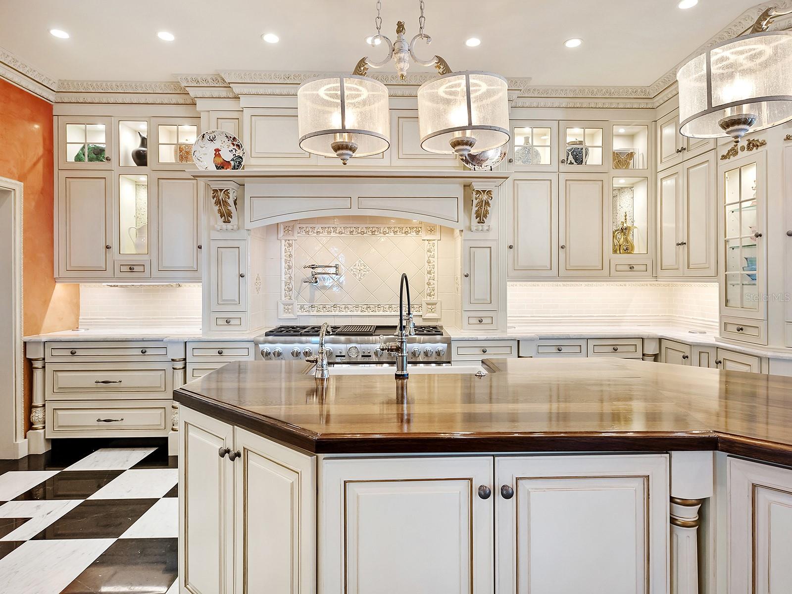 OYSTER BAY ESTATES - Residential