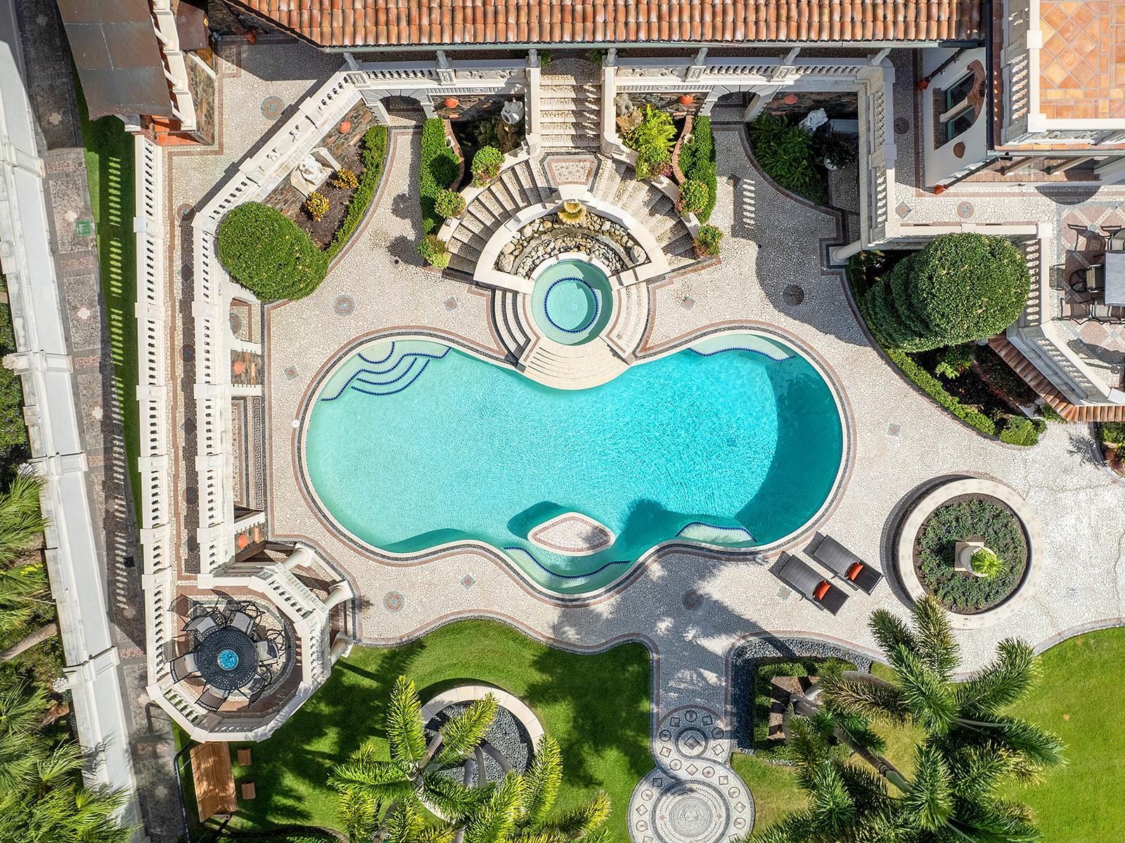 OYSTER BAY ESTATES - Residential