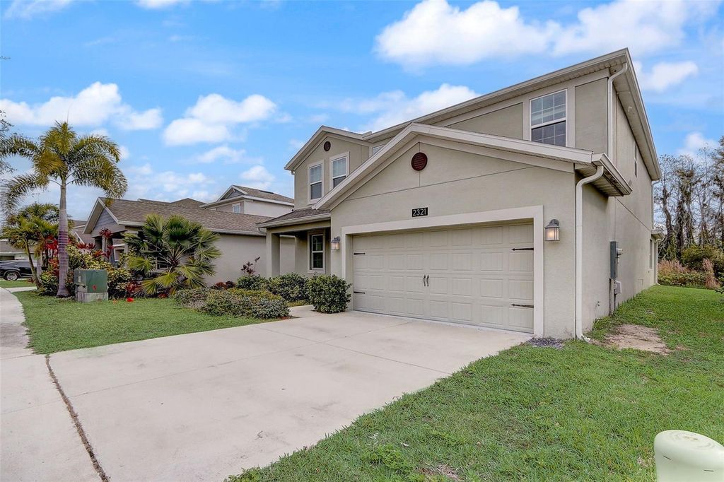 Photo of 2321 Crescent Moon Street, Kissimmee, FL 34746 (MLS # O6374236)
