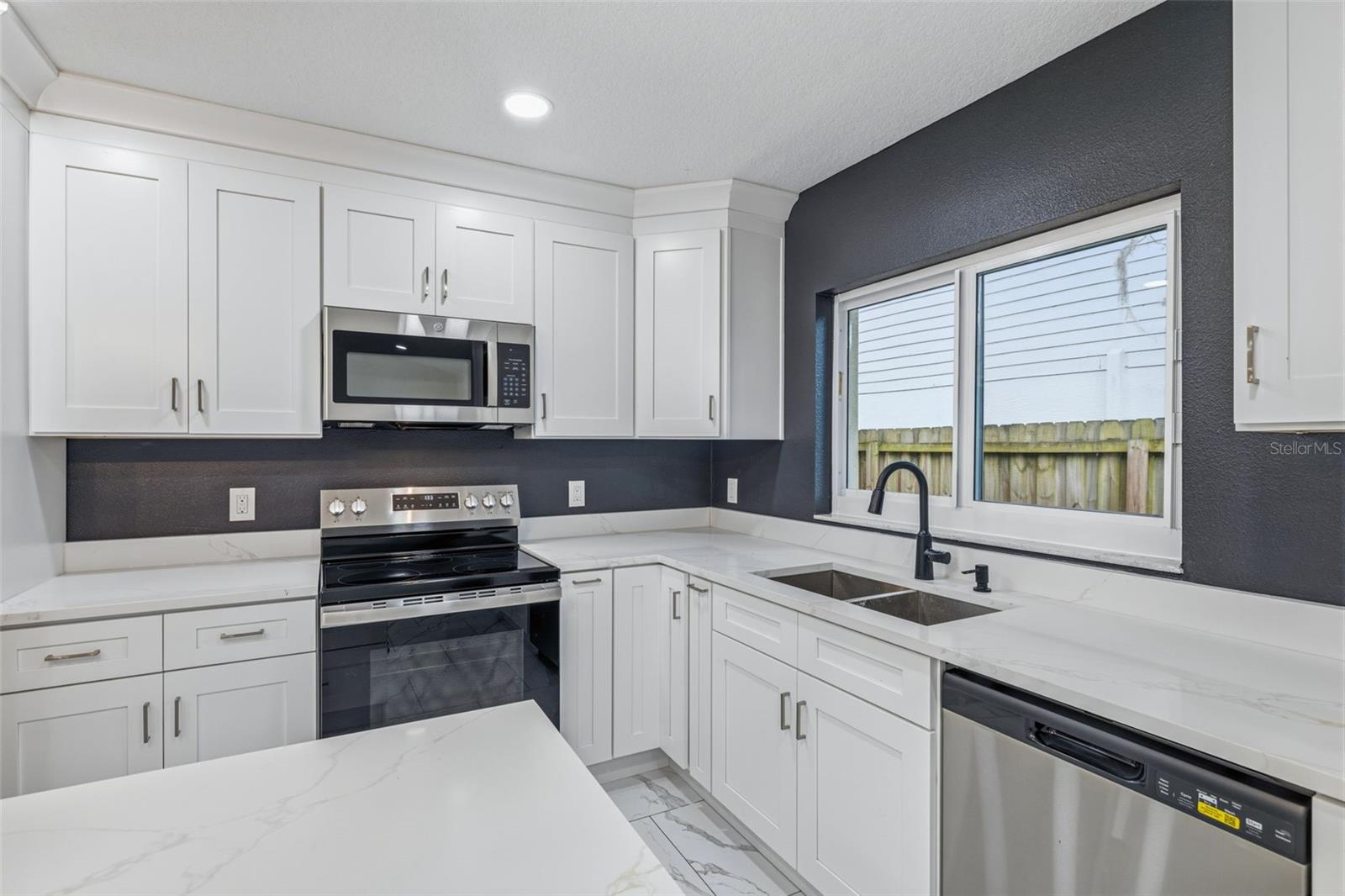 RAINTREE TERRACE ADD - Residential