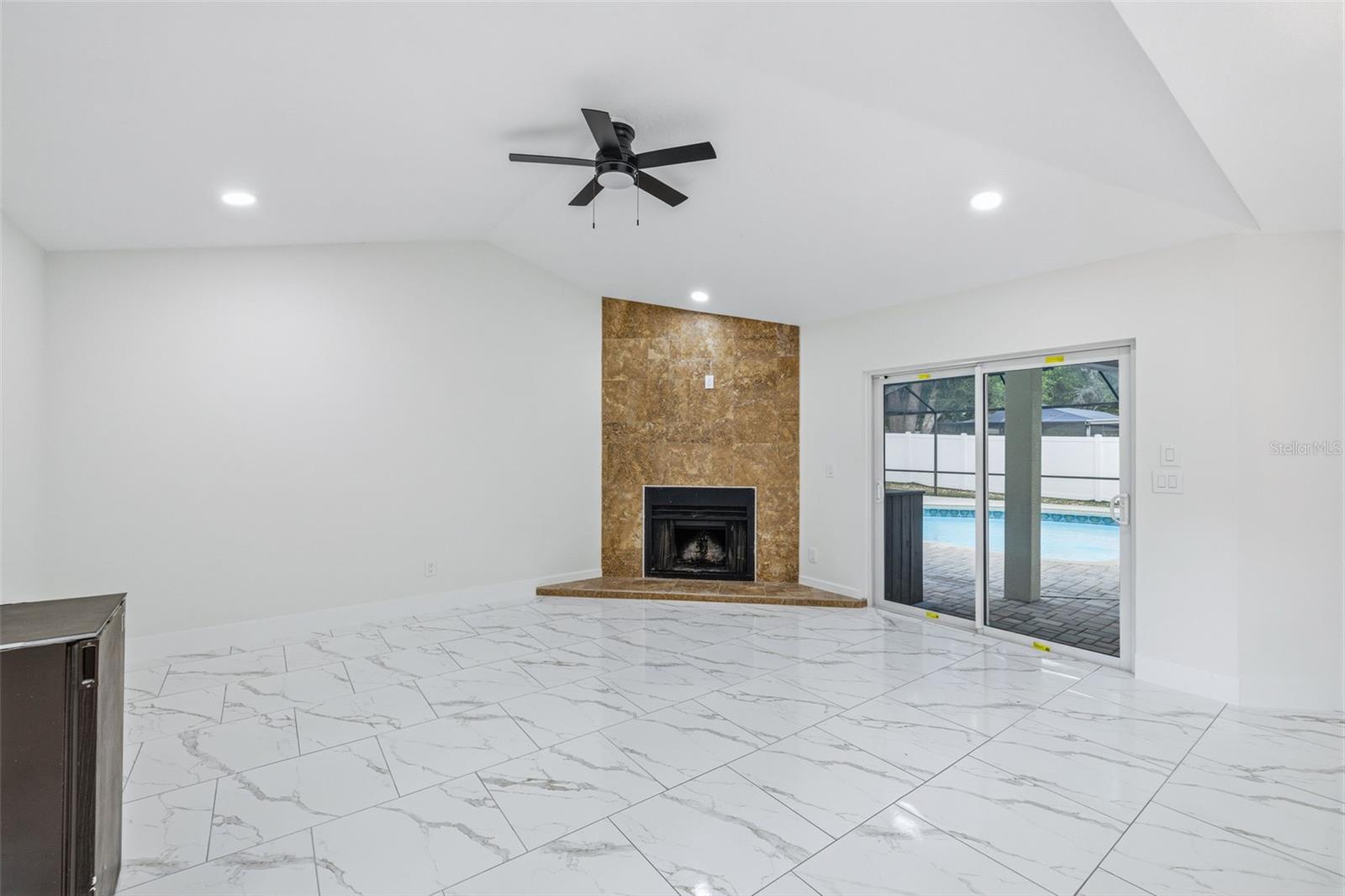 RAINTREE TERRACE ADD - Residential