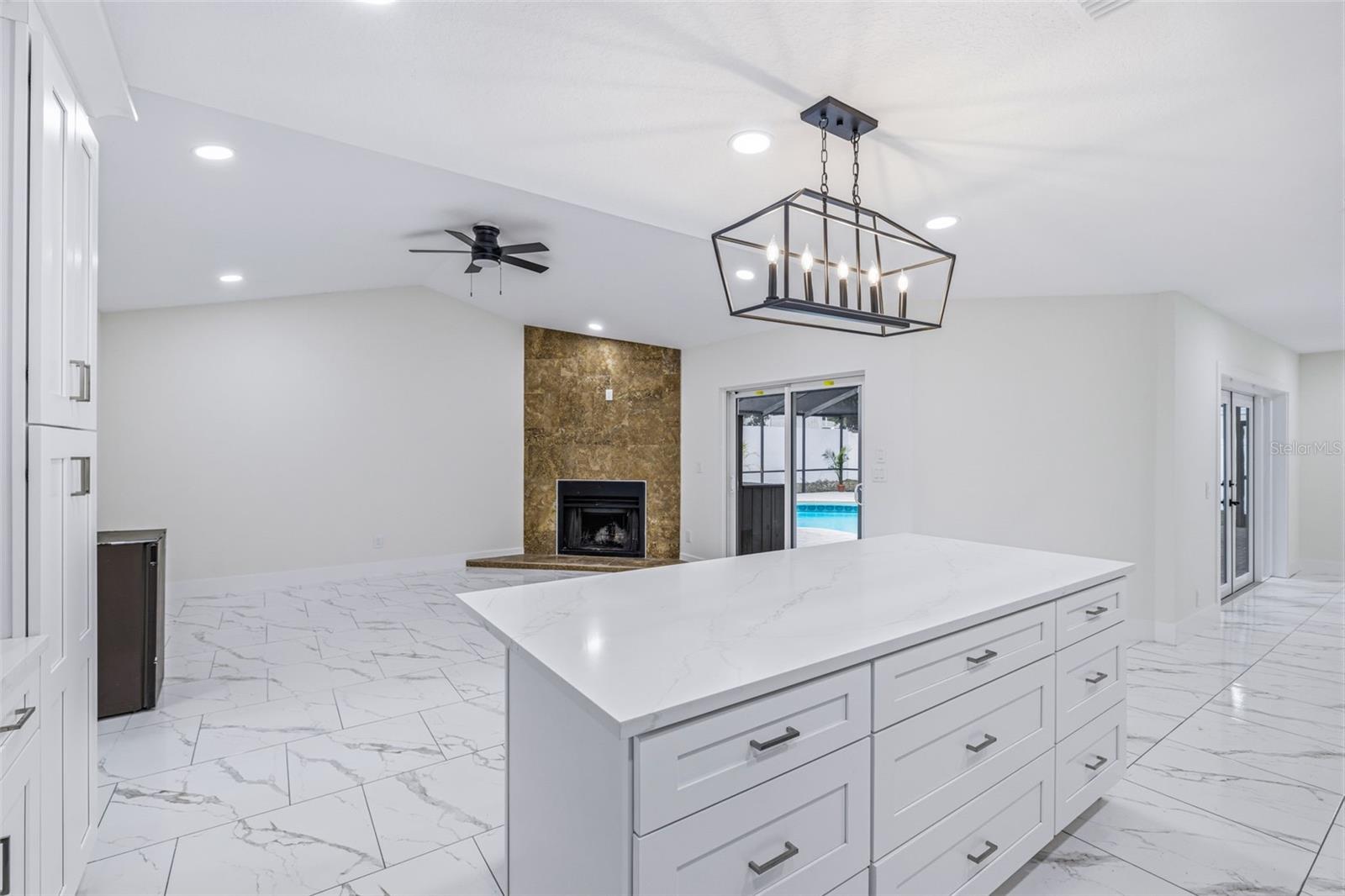 RAINTREE TERRACE ADD - Residential