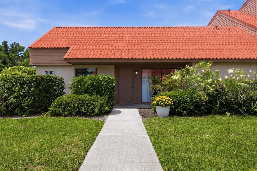 One or more photo(s) has been virtually staged. Rare THREE BEDROOM, END UNIT in Sunrise Golf Club offering one of the LOWEST HOA FEES in the area is now available! Open concept, split floor plan with primary bedroom including a walk in closet and en suite bath. Living room with vaulted, wooden beamed ceilings and dining/kitchen area with stand alone island. Washer and dryer inside unit. Large screened lanai for extra space to relax or entertain and for enjoying the Florida weather. This building is in the Phase III section located directly across from the large lake providing water views just outside your door. Deeded carport directly in front with a storage closet for bikes and beach chairs and plenty of nearby guest parking available. Amenities include tennis/pickleball courts, a heated community pool and walking trails. Conveniently located close to plenty of shopping and dining on Clark Rd. Approximately 15 minutes drive to the world famous Siesta Key beach and 20 minutes to downtown Sarasota’s cultural venues, Bayfront park, Selby Gardens, and more dining and shopping options. Schedule your showing today!