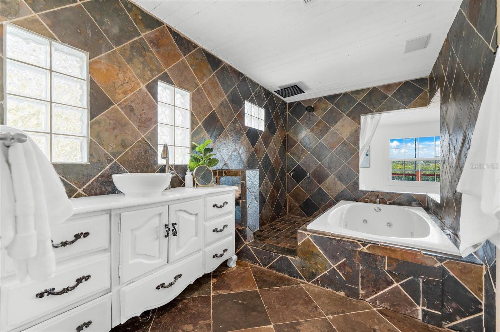 SEASIDE POINT 2ND ADD - Residential