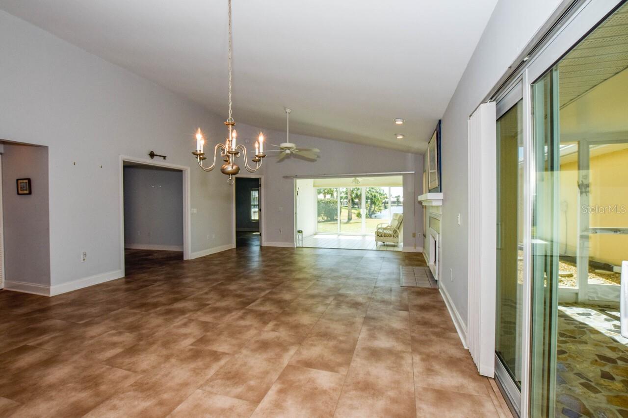 HARRINGTON LAKE - Residential